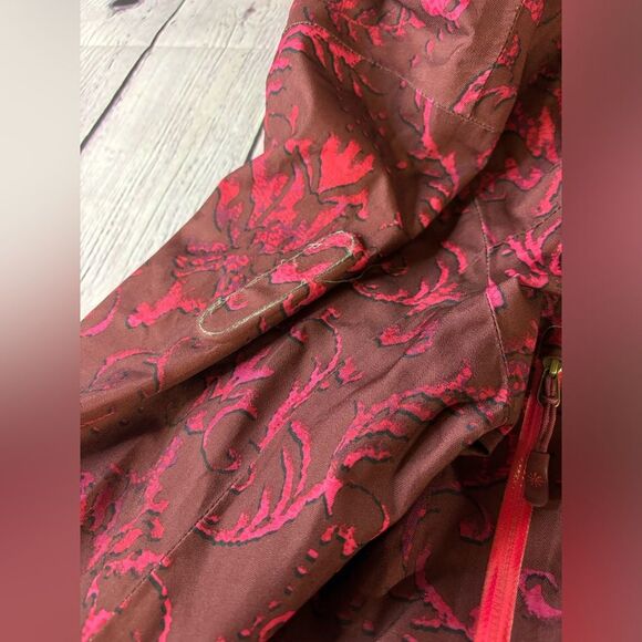 Athleta Twin Tip Ski Jacket in Port Wine Snow Scroll Ski Snowboard Jacket Size M - Picture 13 of 16